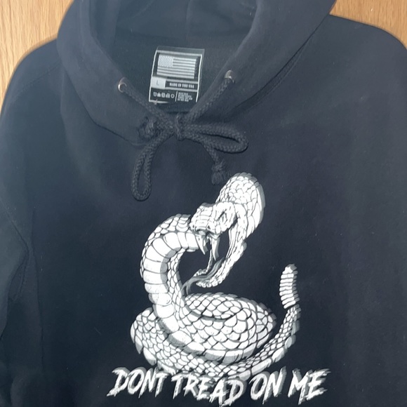 Thick “Don’t Tread On Me” Rattlesnake Logo Pullover Hooded Sweatshirt - Picture 3 of 6